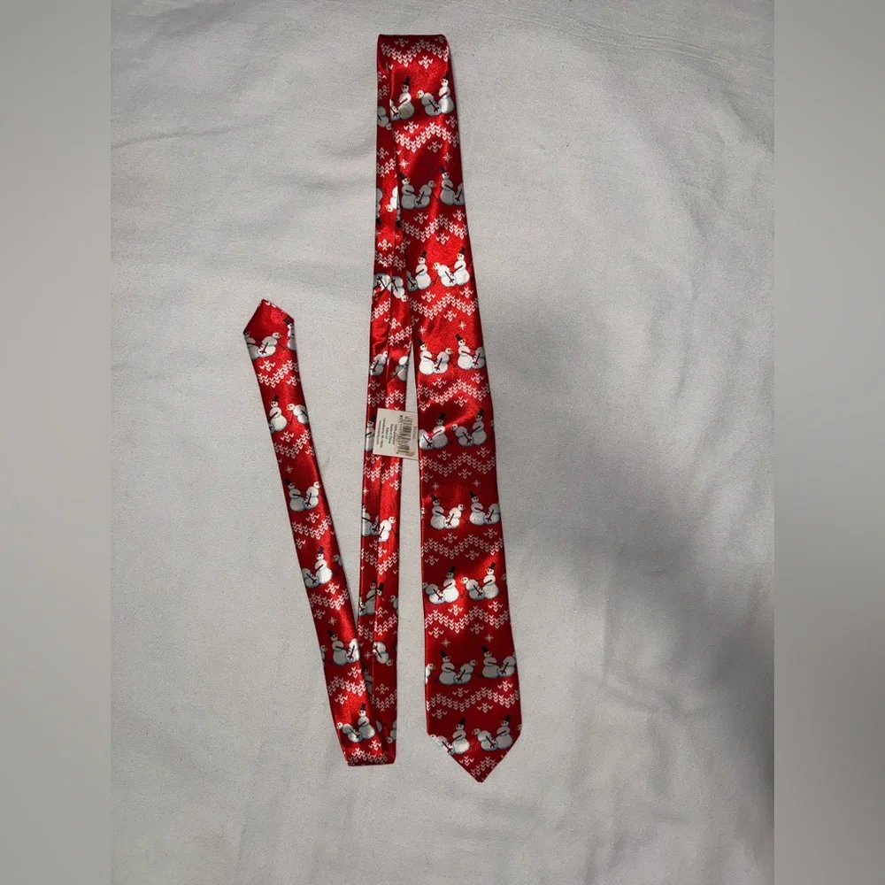 NWT CHRISTMAS TIE 🎄🧑‍🎄 - Picture 2 of 7
